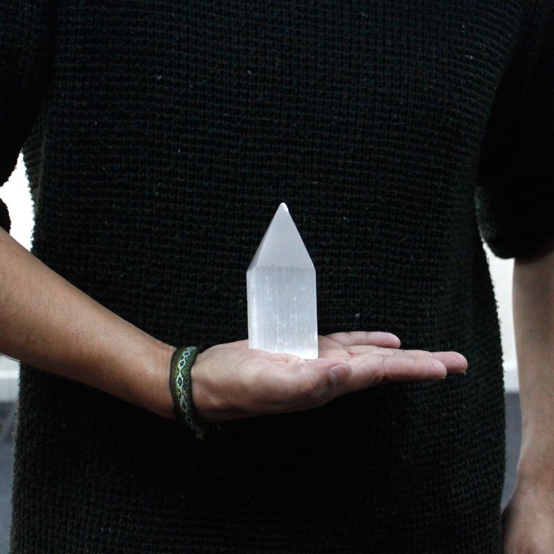 Torre de Punta de Lápiz de Selenita - 10 cm