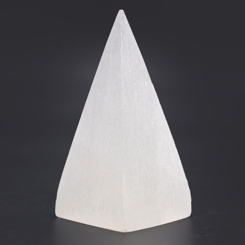 Pirámide de selenita - 10 cm