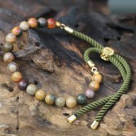 Pulsera de hilo verde con Jásper multicolor