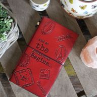 Diario de Cuero- The Adventure Begins - Rojo - (80 pagínas)