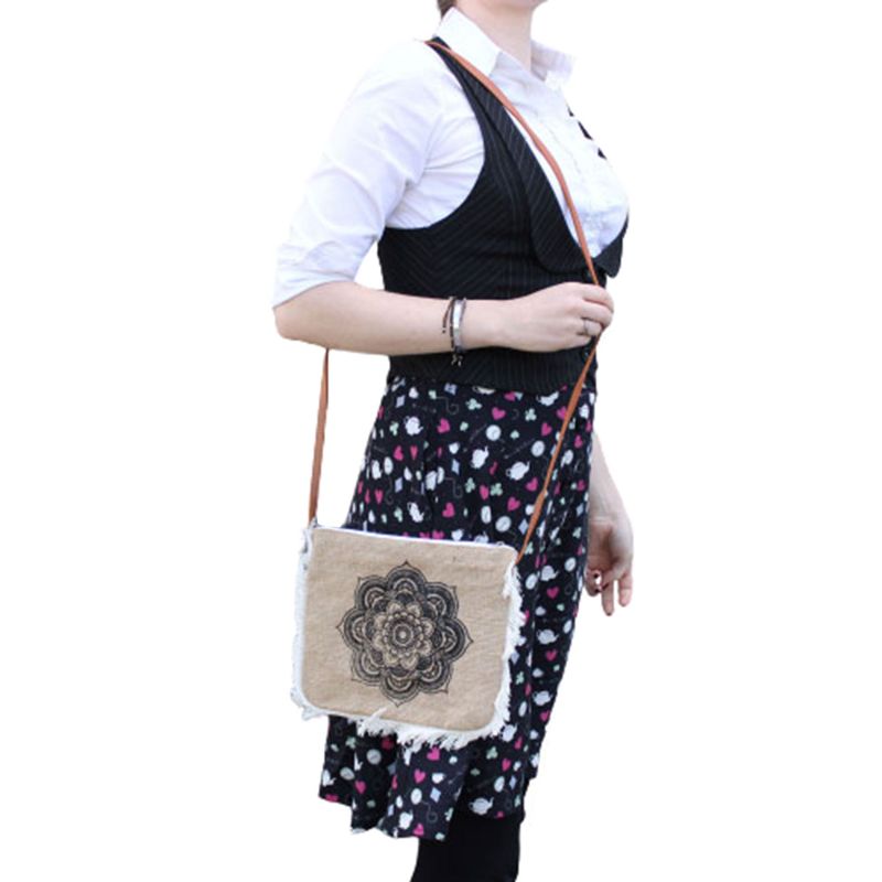 Bolso con flecos - Estampado Mandela