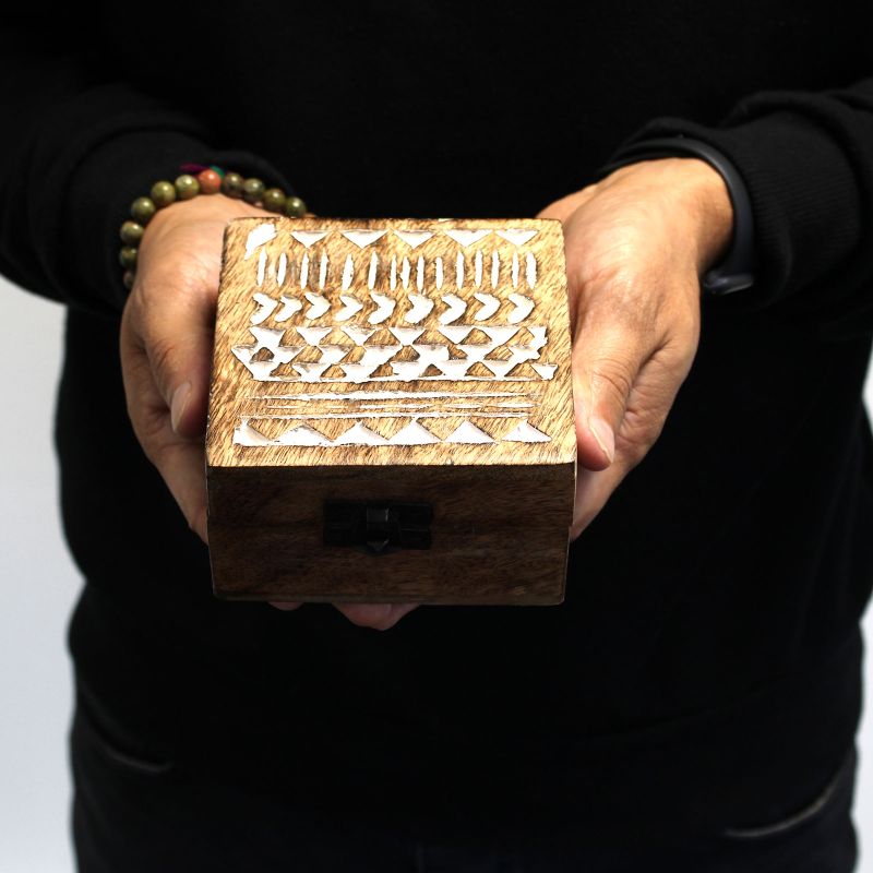 Caja de Madera Blanca - 4x4 Diseño Azteca