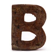 Letra de Corteza Rústica - "B" (12) - Pequeña 7cm