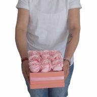 Caja de Regalo - Flor de Jabón 9 Rosas Rosas - cuadrado