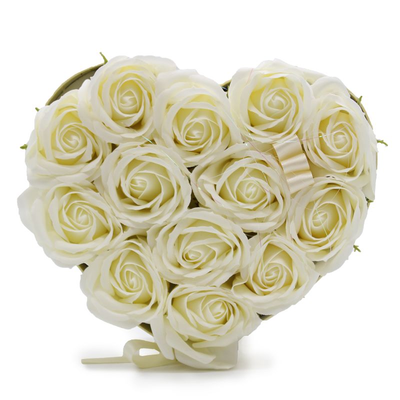 Caja de Regalo - Flor de Jabón 13 Rosas Crema - corazon