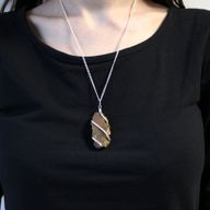 Collar de Gemas Envueltas en Cascada - Ojo de Tigre en bruto