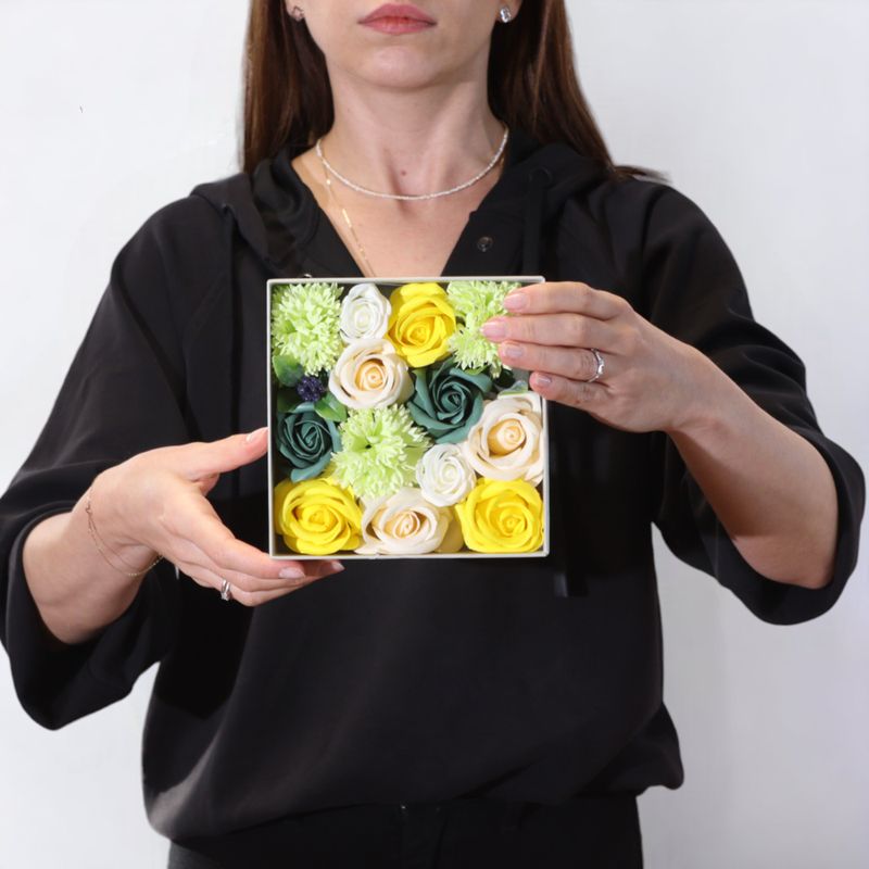 Caja Cuadrada - Celebraciones de Primavera - Amarillo y Verdes