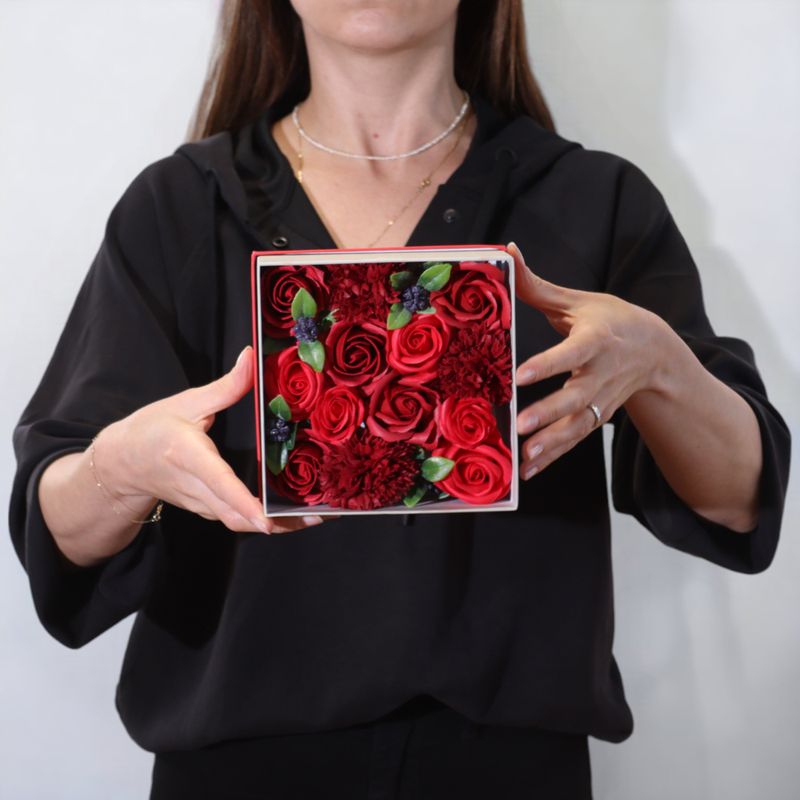 Caja Cuadrada - Rosas Rojas Clásicas