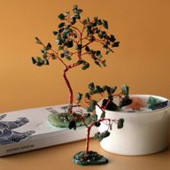 Árbol de piedras preciosas: Aventurina verde sobre base de ágata verde (35 piedras)