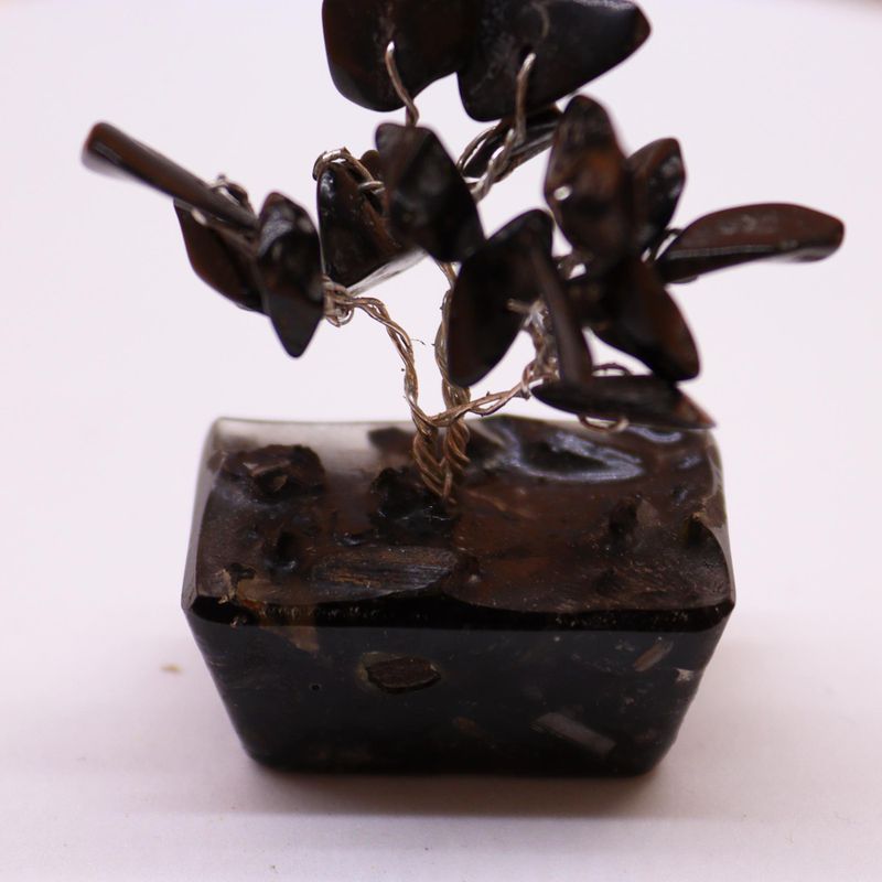 Mini árbol de piedras preciosas sobre base de orgonita - Ágata negra (15 piedras)