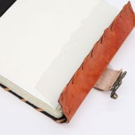 Cuaderno Marrón Claro Ojo Maligno con Bordes Desgastados