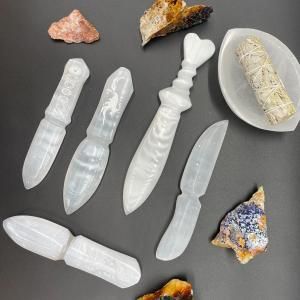 Cuchillos Rituales de Selenita