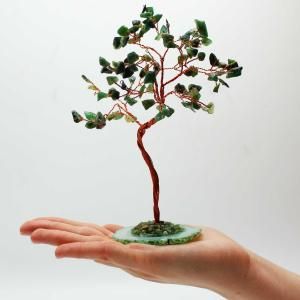 Árboles de piedras preciosas sobre base de ágata