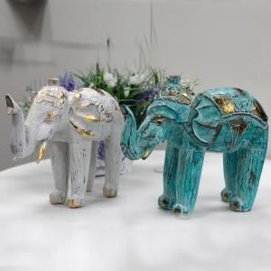Estatuas Talladas en Madera