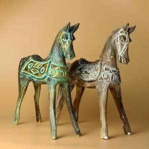 Estatuas Talladas en Madera