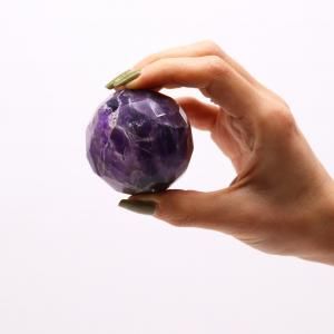 Bolas curativas de piedras preciosas