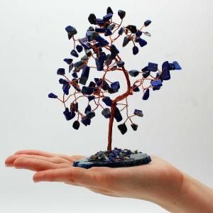Árboles de piedras preciosas sobre base de ágata