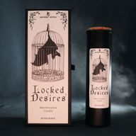Vela ritual Locked Desires exhibida con su empaque ilustrado