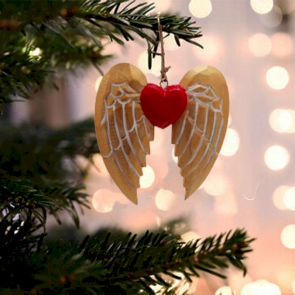 Adornos navideños de madera pintados a mano