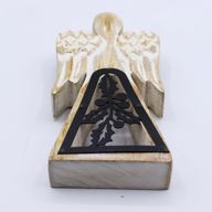 Ángel de madera de mango - acabado lavado blanco con recorte decorativo de hierro