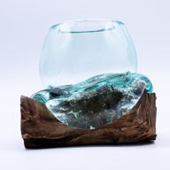 Pecera miniatura de vidrio fundido sobre madera, 20 cm