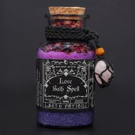 Antiguo hechizo de baño de bruja, poción y amuleto de cristal de cuarzo rosa - Amor
