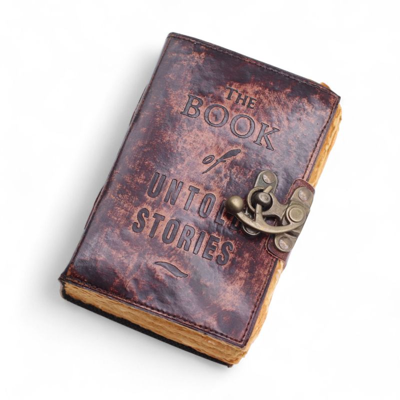 Cuaderno de cuero grueso con borde deckle – El libro de historias no contadas – 15x10 cm