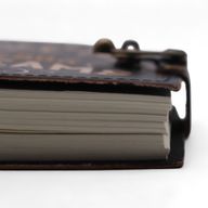 Cuaderno con estampado de cuero – Nunca dejes de perseguir tus sueños - 17.8×12.7 cm