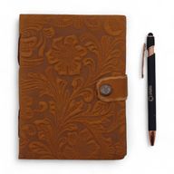 Cuaderno de cuero con relieve – Patrón floral en tono beige –  17.8×12.7 cm