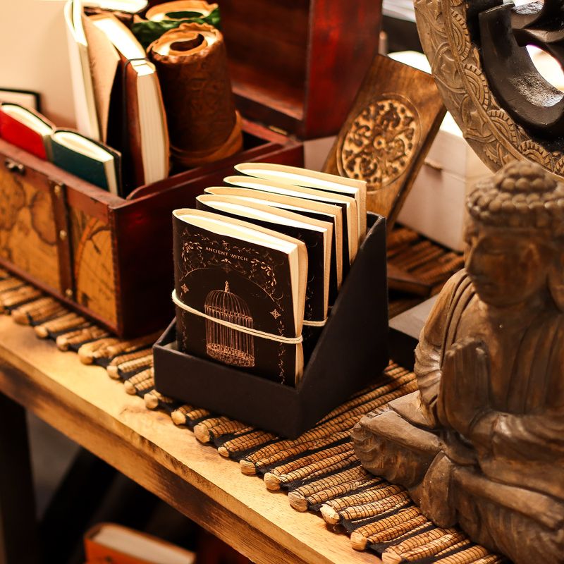 Cuadernos de rituales de brujas surtidos - Cuero (15,2 x 11,4 cm) - Vitrina