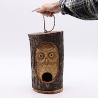 Cara de tronco de árbol - Casa para aves - Búho sabio