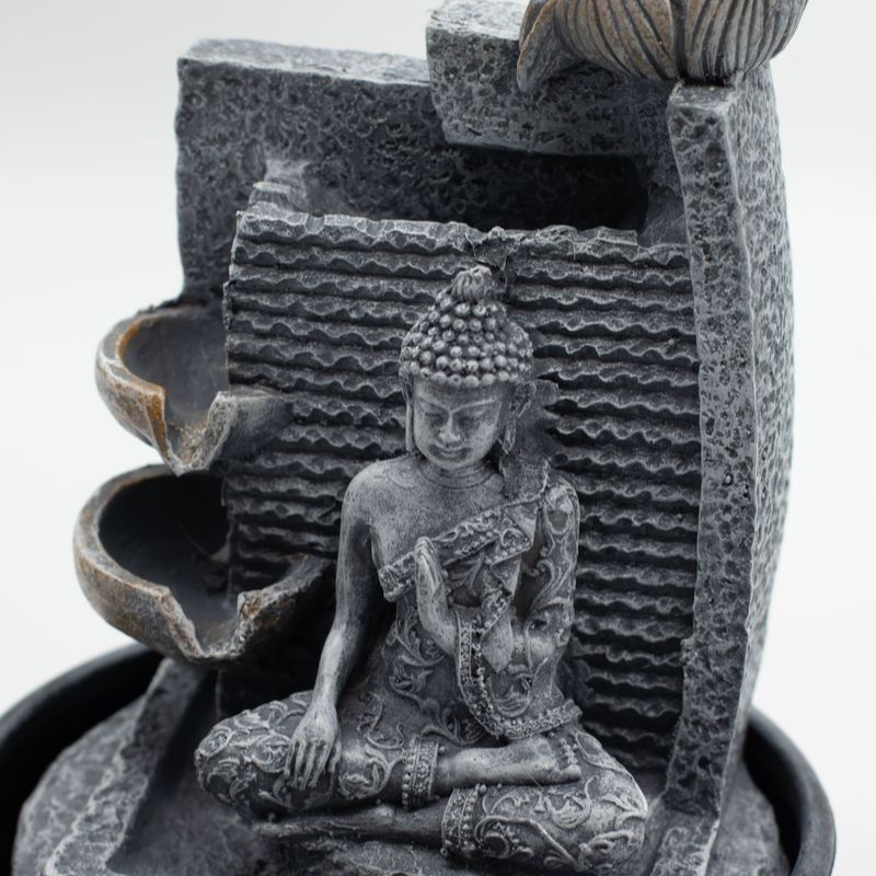 Fuente de agua de mesa - 19x19x28cm - Buda, macetas en cascada con flor de loto