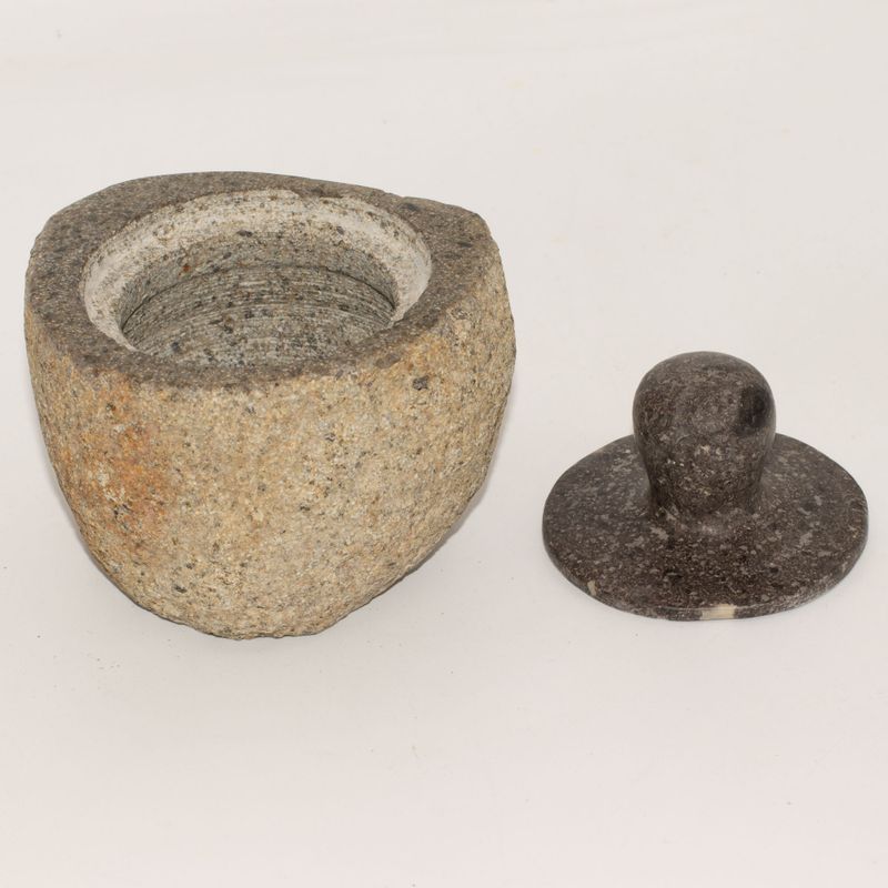 Maceta de enraizamiento con piedra de río natural - Mediano (aprox 12x8 cm)
