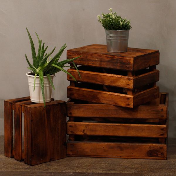Almacenaje y estanterías rústicas de madera para el hogar