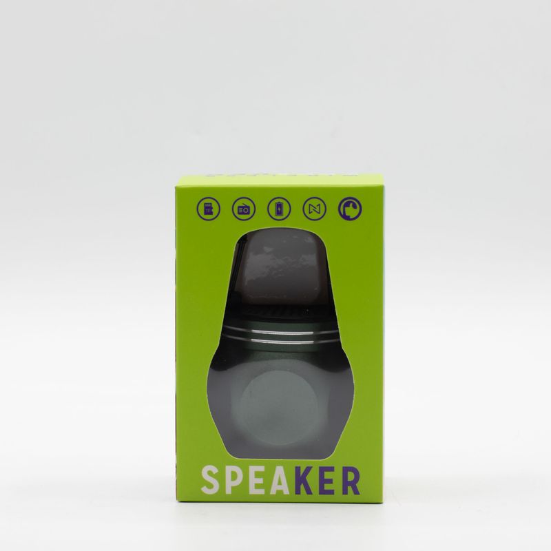 Altavoz mini verde con gancho para acampar