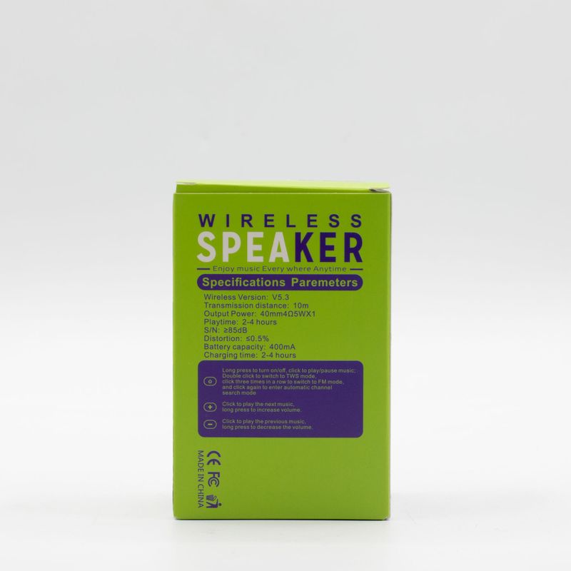 Altavoz mini verde con gancho para acampar