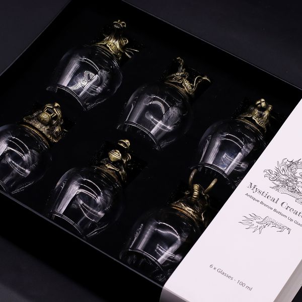 Vasos de Chupito de Criaturas Místicas