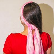 Nomad Sari Bufanda rosa brillante para fiestas – Hilo dorado (180×50 cm)