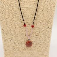 Collar de cuerda con colgante de piedra preciosa - Cara del Sol de cornalina