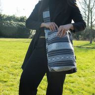 Bolsos Jacquard Naturales – Caravana Urbana – Bolso Tote Nómada