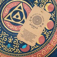 Nomad Sari Camiseta de algodón lavado a la piedra - Mantente Salvaje, Hijo de la Luna - Azul - XL