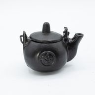 Pequeña olla ritual de hierro fundido con forma de pentágono 8x8x10 cm