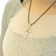 Colgante devocional hindú - Plateado con baño de plata (cordón de 45 cm) - Símbolo Ankh de la Vida Eterna