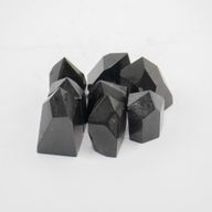 Puntas de gemas aproximadamente 6 cm (0.5 kg) - turmalina de la India (aproximadamente 8 piezas)