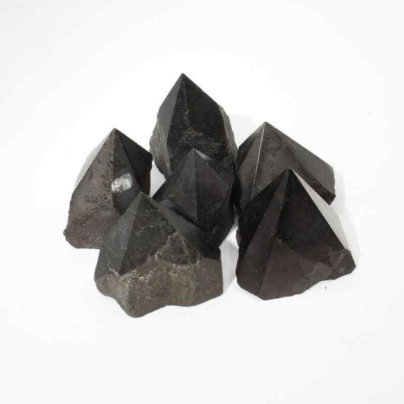 Puntas pulidas de piedra preciosa - turmalina india (aprox. 5-6 piezas)
