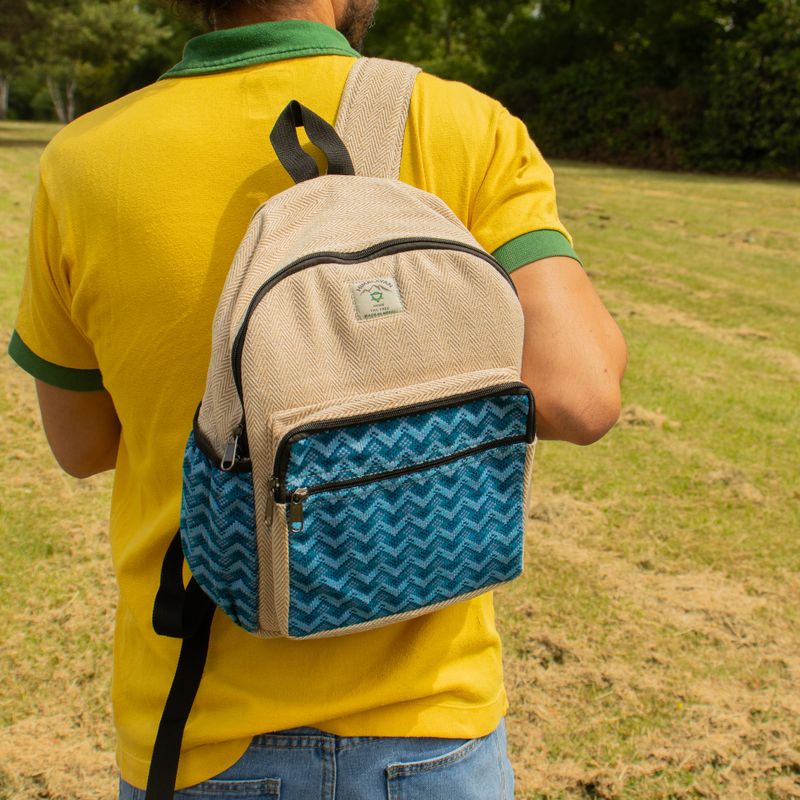 Mochila Kathmandu estándar - Diseño Dhaka (34x27x10 cm)