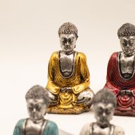 Buda mini plateado (colores surtidos)