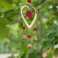 Campanillas indias - latón con cuentas de vidrio en forma de corazón de rubí - 3 campanas - 6,5x24 cm