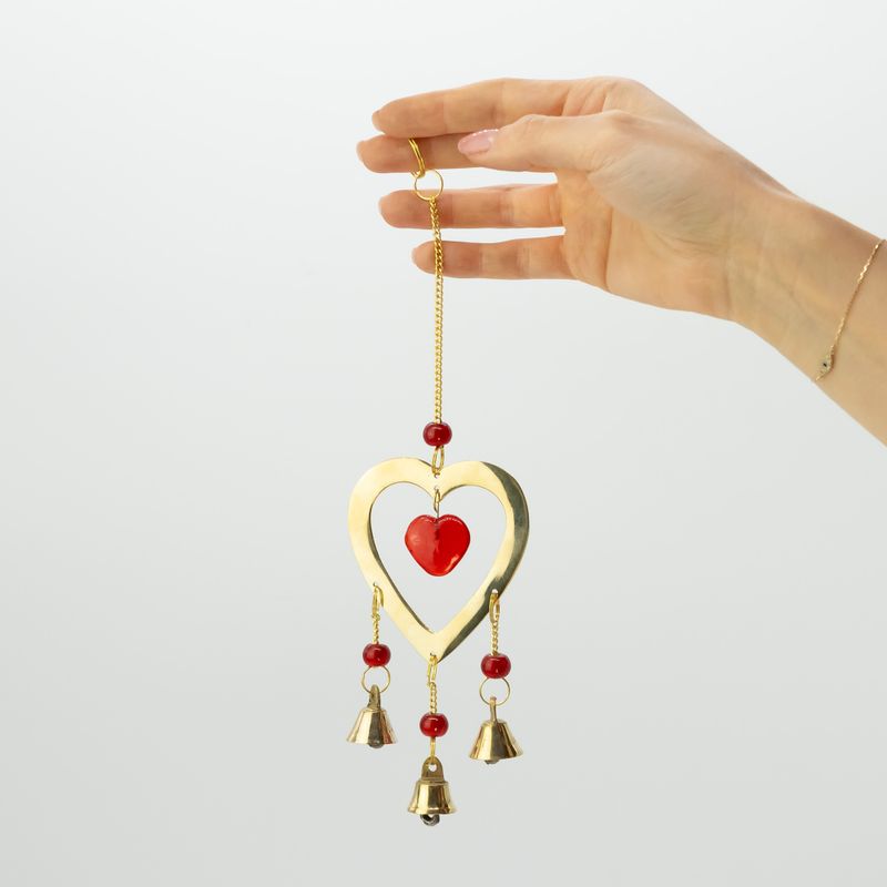 Campanillas indias - latón con cuentas de vidrio en forma de corazón de rubí - 3 campanas - 6,5x24 cm