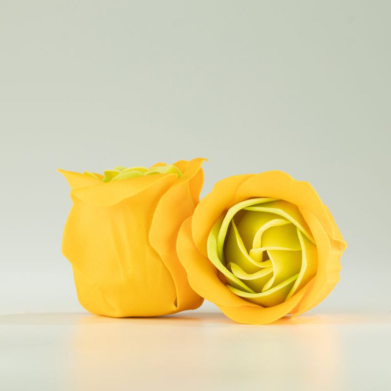 Caja de 3 Flores de Jabón - Rosas de Primavera